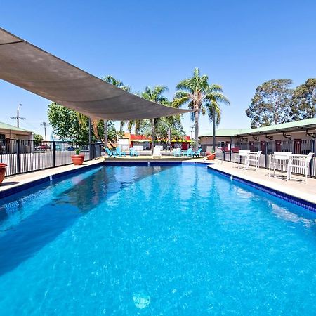 Matilda Motor Inn Ντούμπο Εξωτερικό φωτογραφία