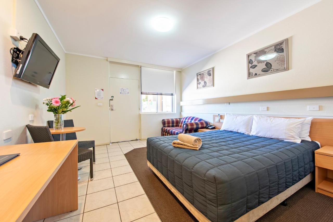 Matilda Motor Inn Ντούμπο Εξωτερικό φωτογραφία